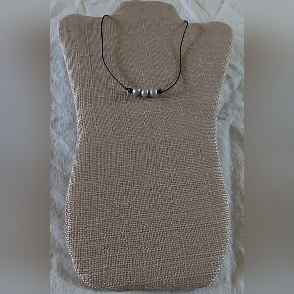 Handmade Navy Blue Leather & Silver 3 Pearl Necklace